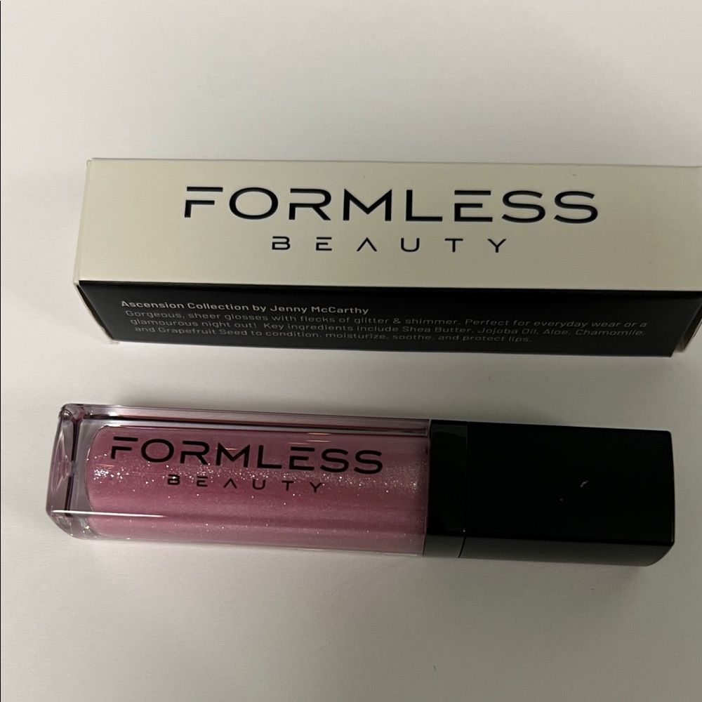 🆕Formless Beauty by Jenny McCarthy Shimmering Pink Lip Gloss in LOVE💕NIB💕
